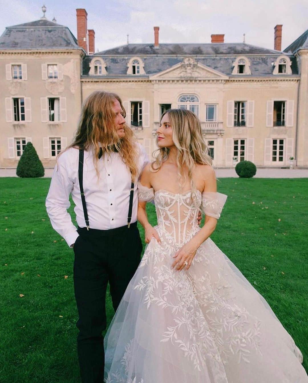BERTAのインスタグラム：「BERTA Beautiful 🤍 @jacvanek & @jaredmaine ♡」