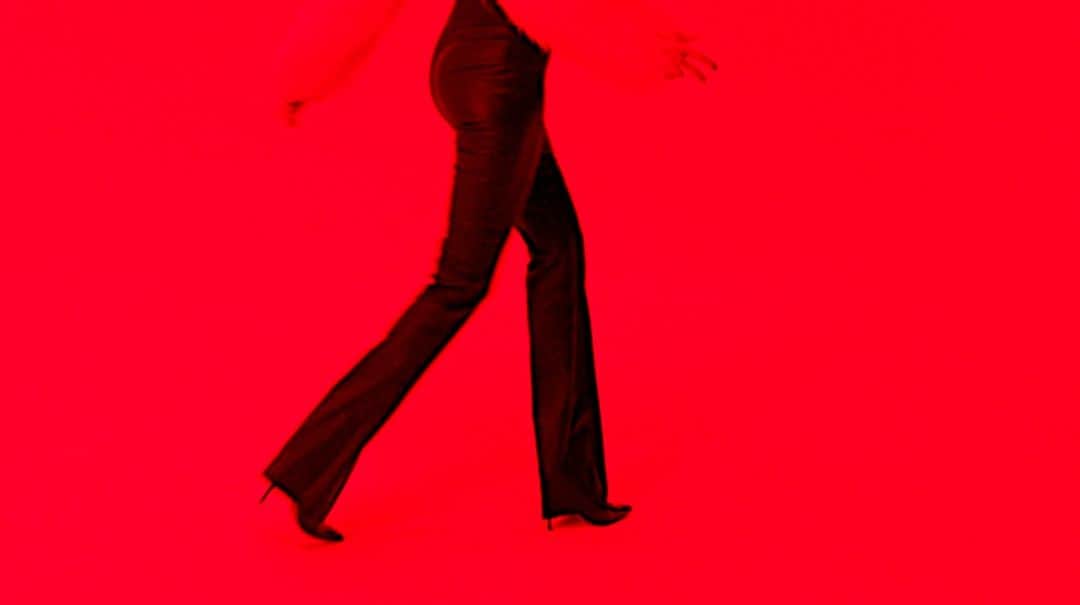 ジトロワのインスタグラム：「STATEMENT LEATHER TROUSERS I Wave goodbye to summer with Jitrois’ stretch leather and suede wardrobe necessities: trousers. jitrois.com   thanks @heloise_giraud @po___et」