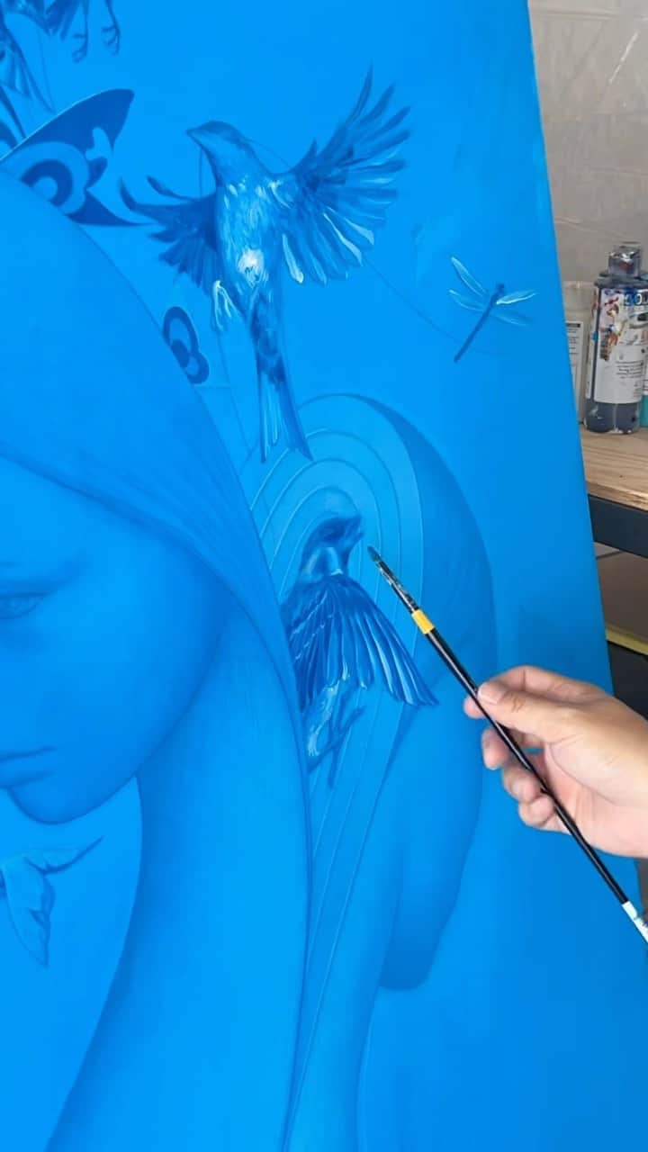 ジェームス・ジーンのインスタグラム：「Cutting. Acrylic on Canvas, 36 x 48”, 2023. From string theory to string cheese, the wire cuts cleanly, dividing the mind into different dimensions, letting loose disconnected thoughts into a field of blue. On view at at @art021_official in Shenzhen with @galleryallart」