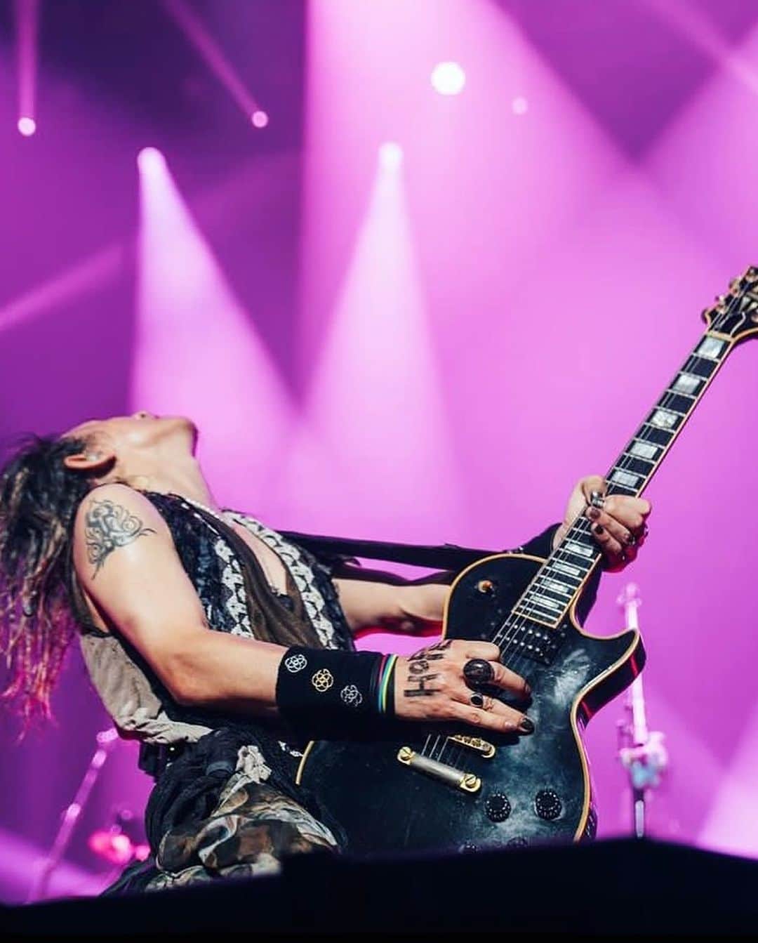 岡本健一さんのインスタグラム写真 - (岡本健一Instagram)「・HOPE・  ・  show must  GO GO GO on ！  ・  「ROCKON SOCIAL CLUB 1988』  LIVE Blu-ray & DVD  2023.09.15(fri) Releace !  @rockonsocialclub   ・  新国立劇場 10月18日〜11月19日  #尺には尺を  #終わりよければすべてよし  ・  シアター風姿花伝 風姿花伝プロデュースvol.10 2024年2月  #夜は昼の母  ・  @atripminds2021」9月15日 0時35分 - kenichi.okamoto