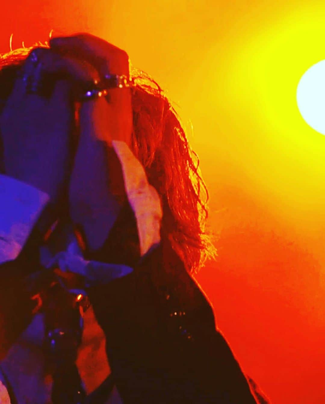岡本健一さんのインスタグラム写真 - (岡本健一Instagram)「・HOPE・  ・  show must  GO GO GO on ！  ・  「ROCKON SOCIAL CLUB 1988』  LIVE Blu-ray & DVD  2023.09.15(fri) Releace !  @rockonsocialclub   ・  新国立劇場 10月18日〜11月19日  #尺には尺を  #終わりよければすべてよし  ・  シアター風姿花伝 風姿花伝プロデュースvol.10 2024年2月  #夜は昼の母  ・  @atripminds2021」9月15日 0時35分 - kenichi.okamoto