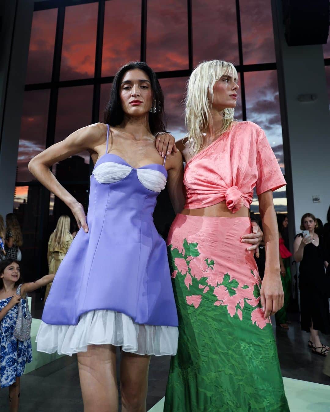 NYFW（ニューヨークファッションウィーク）のインスタグラム：「No one does whimsy like #RosieAssoulin. This Spring featured flowers in unexpected places—red roses covering shoes, blue lilies as brooches. Strapless and peasant dresses, as well as easy suits, were all rainbow sherbet. Fashion should always be this fun!」