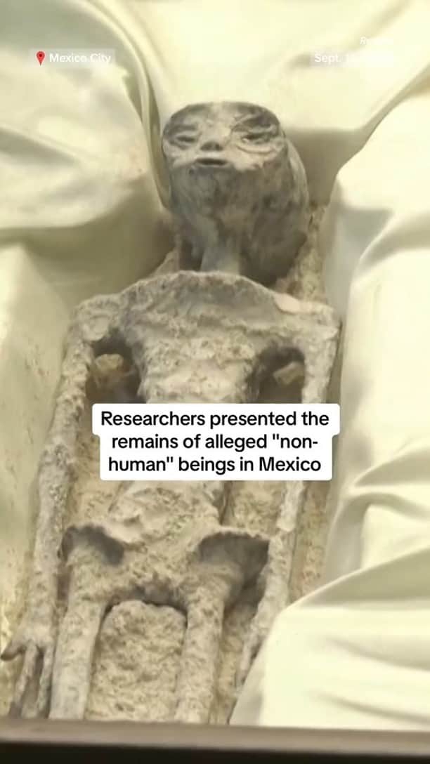 NBC Newsのインスタグラム：「The remains of alleged "non-human" beings found in Peru were presented at Mexico's first public congressional hearing on UFOs.」