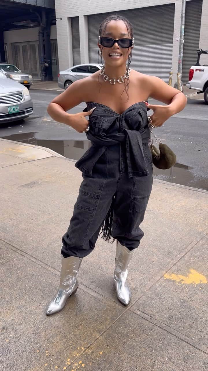 Target Styleのインスタグラム：「Fall street style, made affordable. 🍂 From satin bombers to silver boots, find statement staples in our fall capsule collection! 🪩  Link in bio. 🛍️   @rubeiriplus  @acquired.style  @blakelawren  @skylarmarshai」