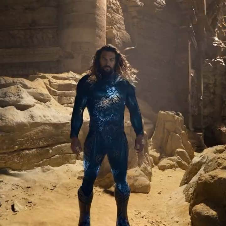ハリウッド・リポーターのインスタグラム：「The long-awaited trailer for 'Aquaman and the Lost Kingdom' is here. #JamesWan directs the film, with #JasonMomoa returning as the titular hero, and #PatrickWilson, #AmberHeard and #YahyaAbdulMateenII also starring. It is a sequel to 2018’s #Aquaman, which stands as the highest grossing DC movie of all time with $1.148 billion at the box office. Hit the link in bio now for the full trailer.」