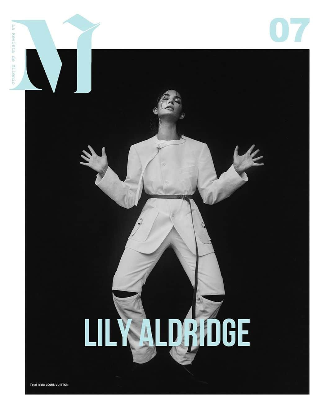 リリー・オルドリッジのインスタグラム：「ISSUE 07 - OUT NOW @lilyaldridge  La renombrada modelo #lilyaldridge nos habla de su viaje hacia la creatividad, la búsqueda de inspiración en lugares inesperados y nos cuenta cómo se ha aventurado en nuevos esfuerzos artísticos.   Lee la entrevista completa en nuestro link en bio.   Usando total look @louisvuitton   Talento: @lilyaldridge Fotografía: @agataserge Editora en Jefe/stylist: @sarahgorereeves  Maquillaje: @rieomoto usando productos @threecosmetics Peinado: @robertodicuia usando productos @oribe Asistente de styling: @lorenadominguez, @fridagarccia Productora: @jeanjarvis @area1202   #mrevistademilenio #MdeMilenio #louisvuitton #editorial #MVoices #Issue07」