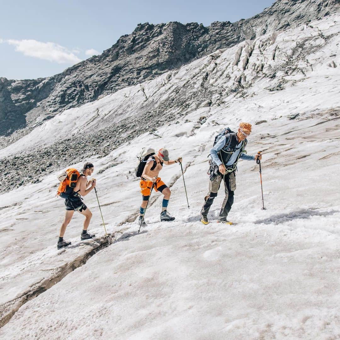 アンドレ・シュールレさんのインスタグラム写真 - (アンドレ・シュールレInstagram)「Series on pictures from our trip to Austria!! Quite humbling to feel the force of nature! The silent power of a mountain! Grateful to be able to experience life like that 🙏🙏🙏」9月15日 2時14分 - andreschuerrle