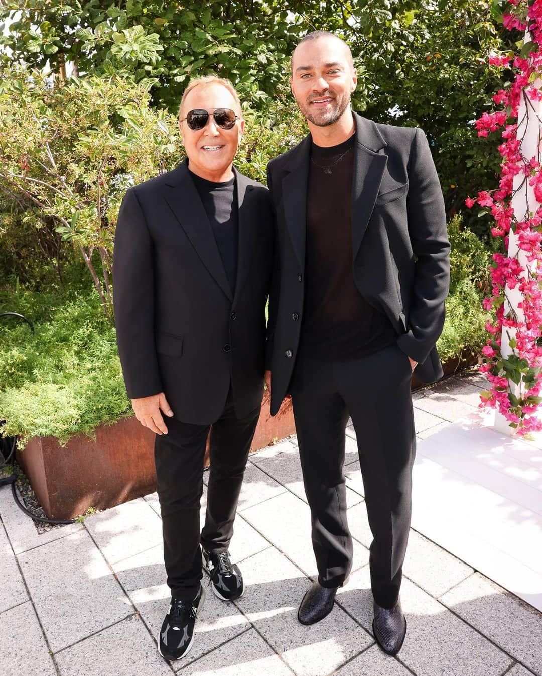 マイケルコースさんのインスタグラム写真 - (マイケルコースInstagram)「Man of the hour.   Guests join Michael at his Spring/Summer 2024 Michael Kors Collection runway show.  #MichaelKorsCollection #NYFW」9月15日 2時23分 - michaelkors