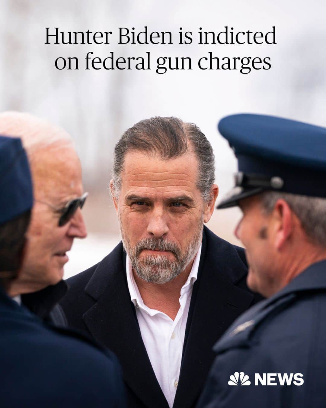 NBC Newsのインスタグラム：「Hunter Biden was indicted Thursday by a federal prosecutor on 3 counts of gun charges, a move that special counsel David Weiss warned about after a plea deal fell apart in July.  Hunter Biden had agreed to plead guilty to tax charges in exchange for serving no prison term and entering a deferral program on the separate gun charge. But after that deal unraveled in court, the troubled son of the president was charged in a Delaware court on Thursday.   Read more at the link in bio.  📷 @al_drago / NYT via Redux」