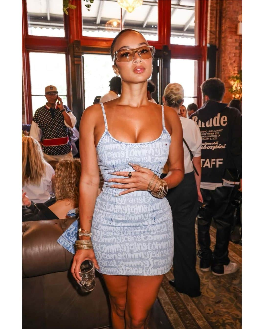 Draya Micheleのインスタグラム：「Thank you for having me at the @tommyhilfiger brunch ♥️ special thanks to the fam @jasonrembert @_woodynyc @coreytstokes」