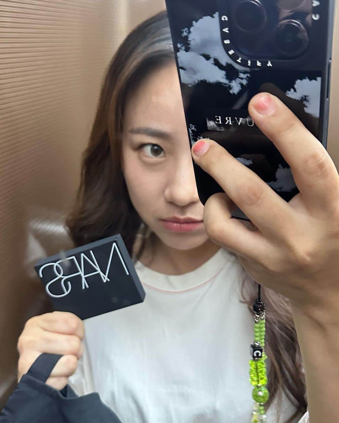 チョ・ヒョナのインスタグラム：「🩵NARS💙  @narscosmeticskorea #nars #나스   #광고」