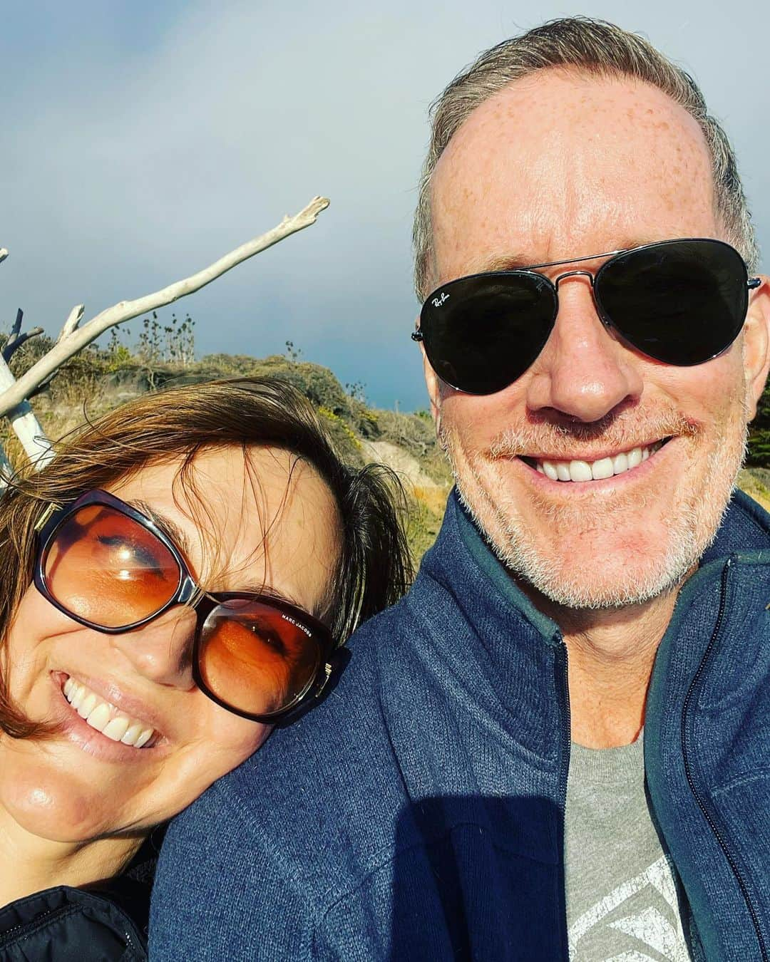 レスリー・フェラさんのインスタグラム写真 - (レスリー・フェラInstagram)「This man! My partner in all things. My best friend. Happy anniversary, my love. Lucky 🍀 11! They’ve flown by, and I look forward to the next 11 and beyond. Thank you for making me laugh daily, for your love, strength, and warm heart. I adore you.  . . . #eternallove #myman #happyanniversary #elevenyears」9月15日 3時04分 - mslesleyfera