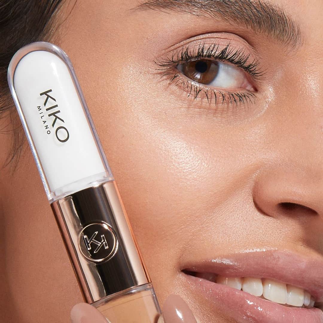 KIKO MILANOさんのインスタグラム写真 - (KIKO MILANOInstagram)「Say goodbye to under-eye puffiness and hello to flawless eyes with our Radiance Boost Primer & Concealer Duo! 🤩 Prep, prime, and perfect with ease for a brighter, refreshed look ✨⁣ ⁣ #KIKOMilano #concealer #liquidconcealer #glowyskin #flawlessskin⁣ ⁣ Radiance Boost Primer & Concealer Duo 04 -  Instamoisture Glow Foundation 8N - Maxi Mod Mascara - 3D Hydra Lipgloss 19」9月15日 4時00分 - kikomilano