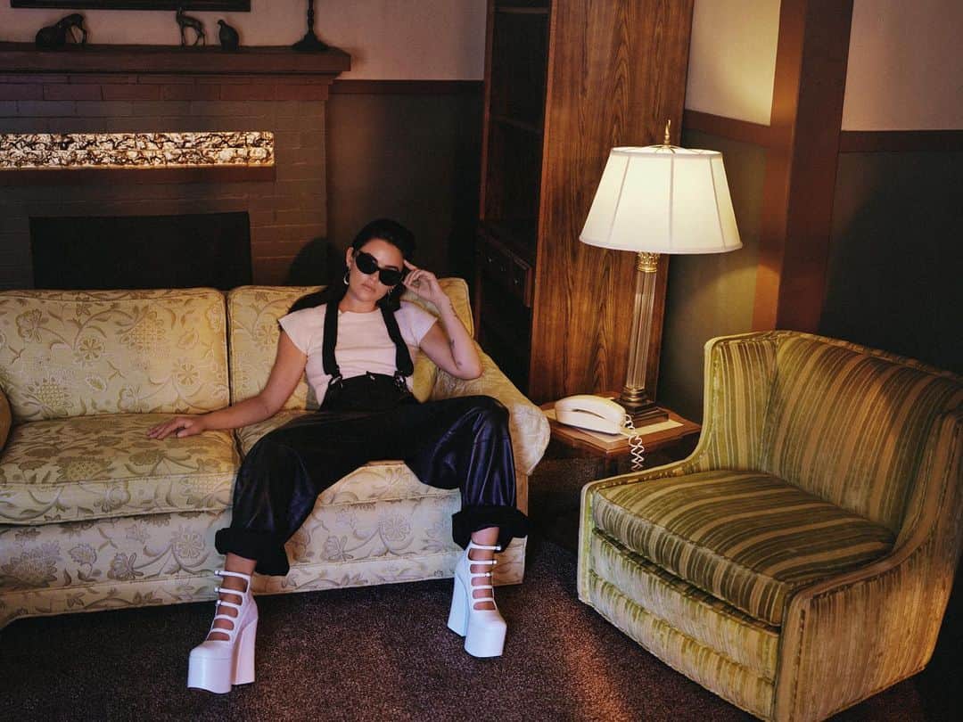 ルーシー・ヘイルさんのインスタグラム写真 - (ルーシー・ヘイルInstagram)「this was such a good day despite my sad girl eyes & one of my favorite shoots ever ever. Thank you @numero_netherlands 🖤 Photographer: @dennisleupold Stylist: @orettac Makeup Artist: @jennakristina @forwardartists Hair: @bridgetbragerhair @thewallgroup Photography assistants: @winston_king_artist @alli.g.studio Styling assistant: @166hl Tech: @kevinleupold Editor: @timiletonja Interview: @janaletonja Cover design: @arthurroeloffzen Special Thanks: @theledecompany @morganpesante @katiegreenthal @alexlabrie」9月15日 14時40分 - lucyhale