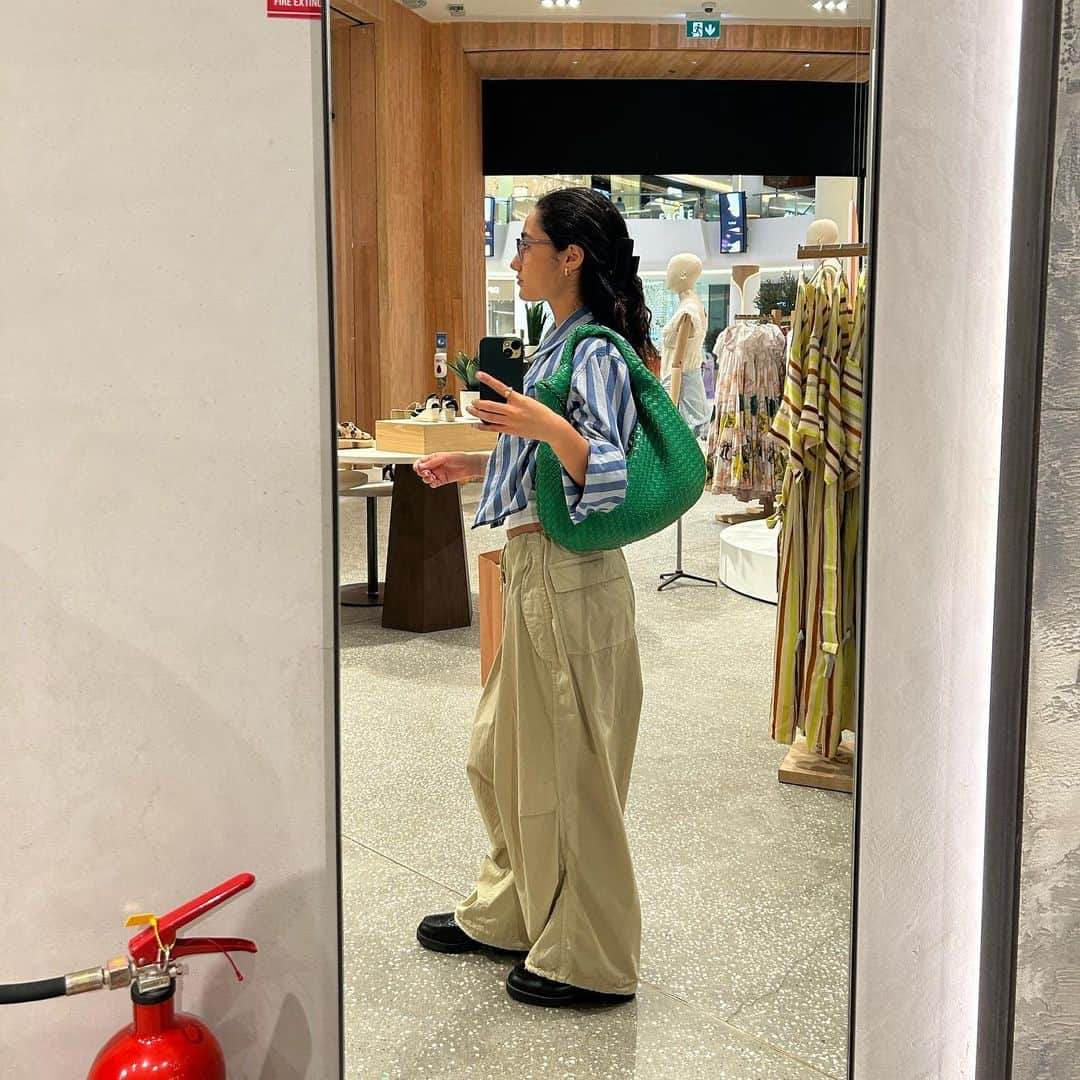 parisaさんのインスタグラム写真 - (parisaInstagram)「Miss youu 🇦🇪 プールで爆睡」9月15日 15時00分 - parisakanno