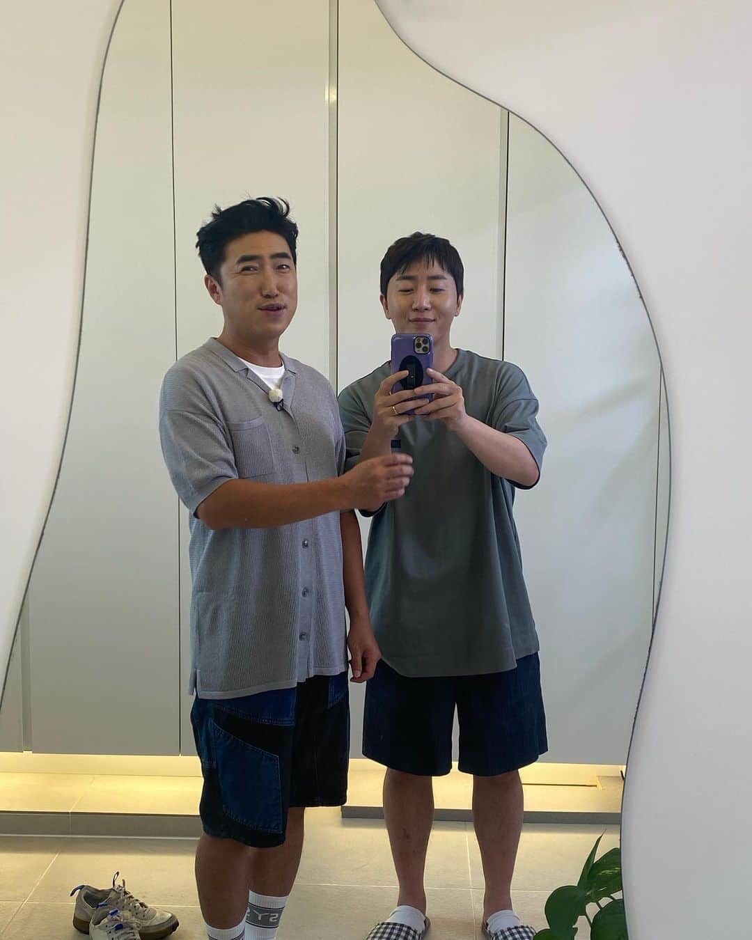 ホン・ジンホさんのインスタグラム写真 - (ホン・ジンホInstagram)「셀고 대결  i win👍」9月15日 15時22分 - jinhoda2
