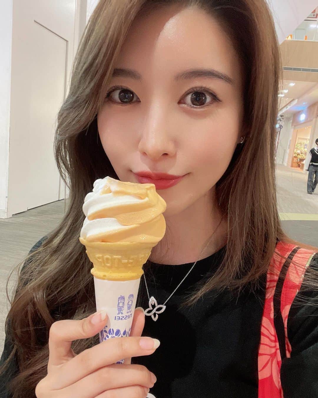のインスタグラム：「Family Day🌼 . 家族とお出かけした時の💛 主にmommyと🧏🏻‍♀️💕楽しかった♪ . #相沢みなみ  #minamiaizawa #相澤南」