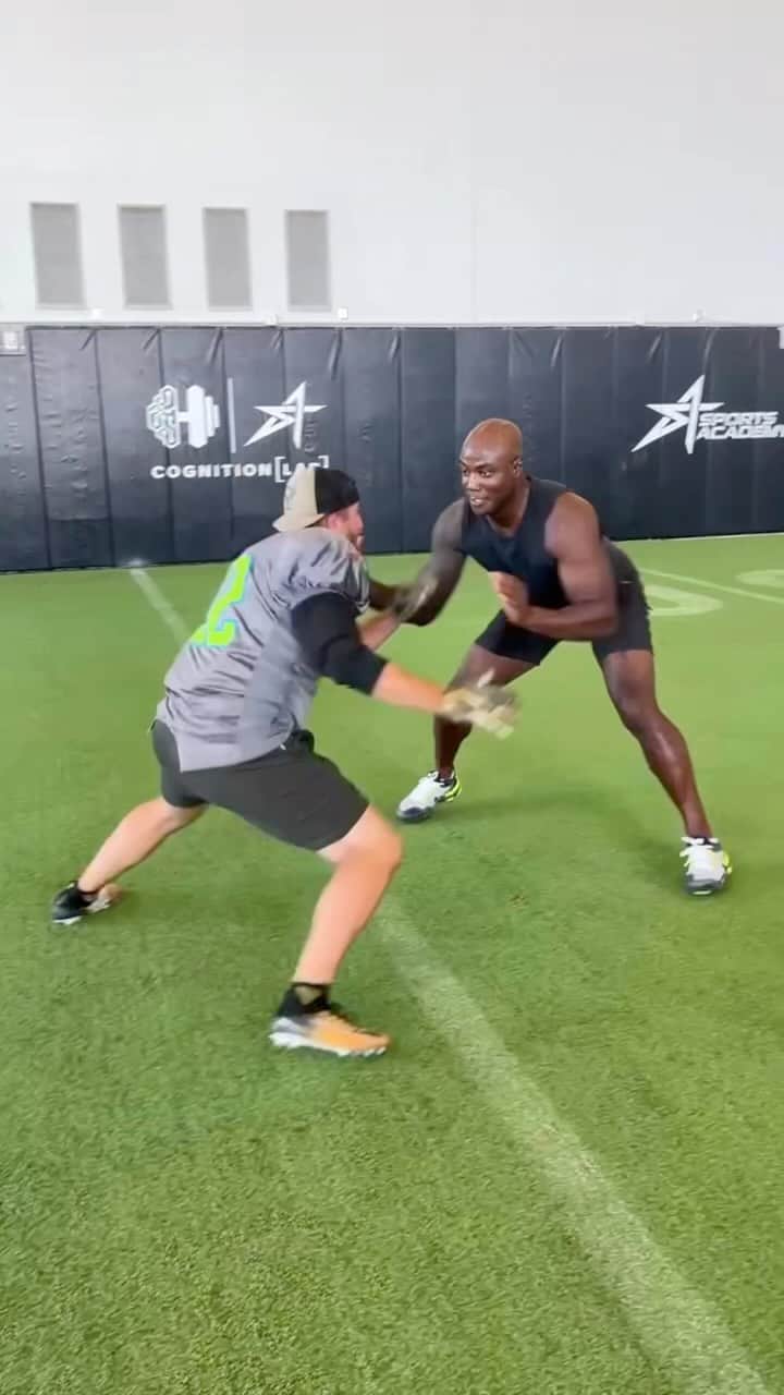 Dude Perfectのインスタグラム：「Throwback to the time D-Ware BODIED Ty 😂 Thursday Night Football is back on Prime, and so are we - starting 11/24! 🔥」