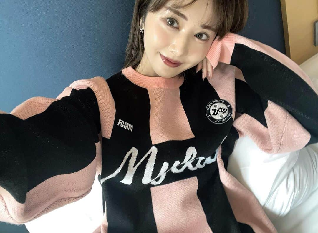 一木美里さんのインスタグラム写真 - (一木美里Instagram)「⚽️🥳🤍  着心地＆触り心地が最高なFCMM🩷旅先でもワンマイルウエアとしてよく着ているブランドです🫶🏻今FCMM公式サイトで新作を買うとTREASUREのフォトカードがついてくるみたい:)  #FCMM#TREASURE#TREASUREMAKER#gifted#トレジャー#韓国#韓国ファッション」9月15日 8時58分 - misato_ichiki