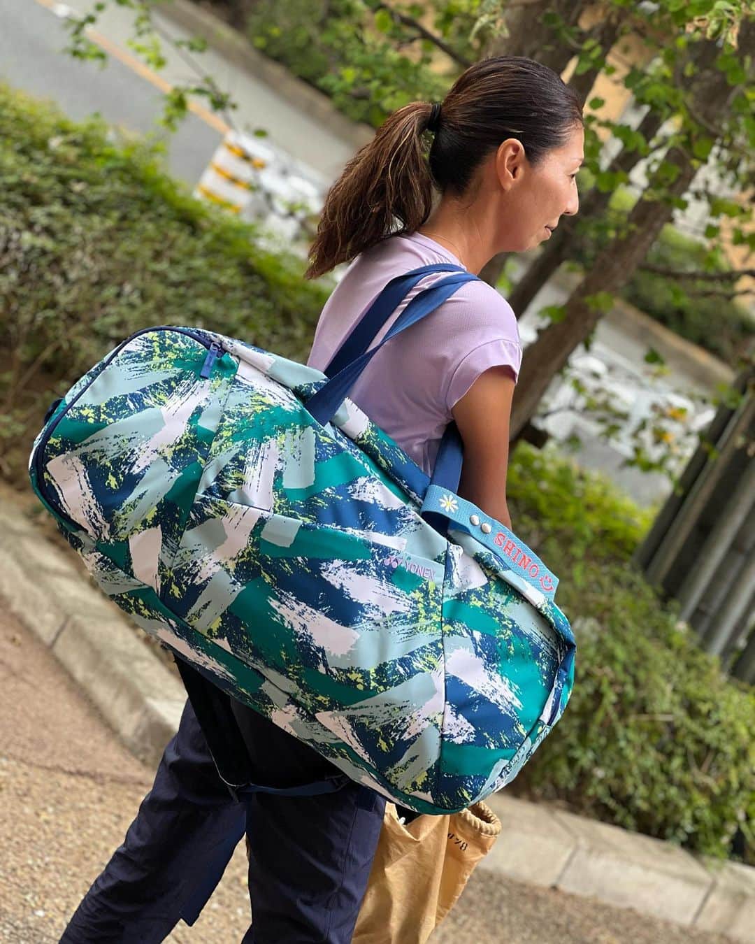 浅越しのぶのインスタグラム：「今日からオニューのラケバです❤️ #ラケットバック #ヨネックス #NEW」