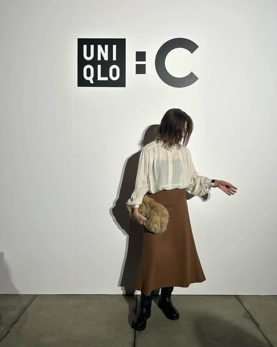 0510_nanaさんのインスタグラム写真 - (0510_nanaInstagram)「❥ ❥ ❥UNIQLO：C  本日9月15日発売 #UNIQLOC   オンオフ使えるデザインが多いから、ほんと一度店舗に行ってみてほしい。  私が着用しているのは  #ボリュームスリーブブラウス OFF WHITE  Lサイズ  #コンフィールタッチロングブーツ   スカートはCではないけどUNIQLO #ブラッシュドジャージーフレアスカート  BROWN  今日はよりによって10時から身動きとれないから、用事終わり次第店舗に行ってくる！  #uniqlo #ユニクロ #ユニクロコーデ #locari #骨格ストレート #骨格ストレートコーデ#プチプラコーデ #パーソナルカラーオータム  #イエベ秋 #イエベ秋コーデ #40代コーデ #アラフォーコーデ #50代コーデ #アラフィフコーデ」9月15日 9時34分 - 0510_nana