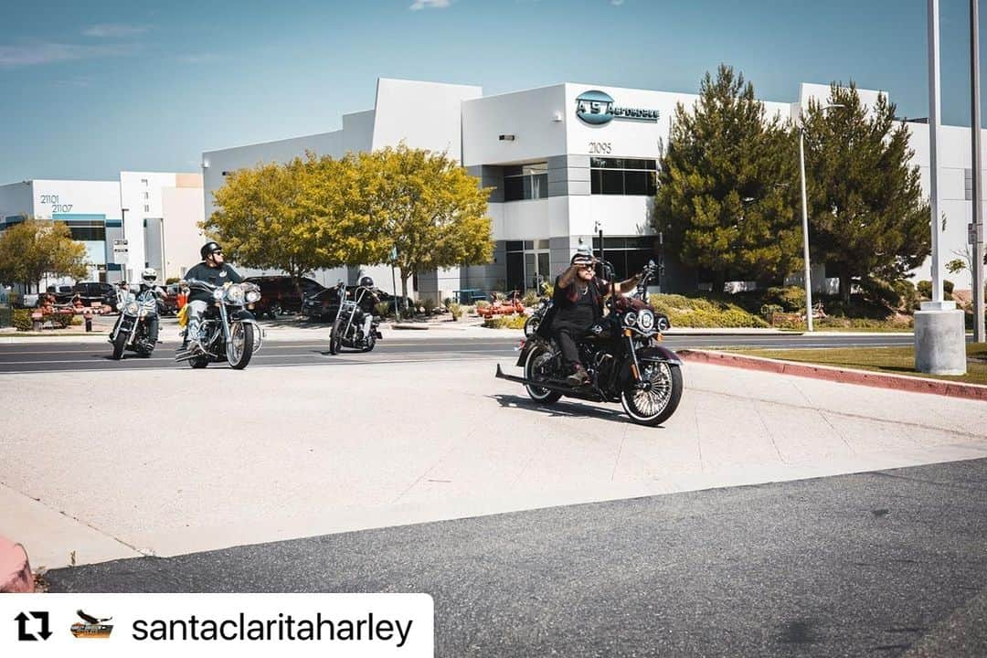 ロバート・パトリックさんのインスタグラム写真 - (ロバート・パトリックInstagram)「#Repost @santaclaritaharley with @use.repost ・・・ Thank you to everyone who joined us at our Open Roads I Open House event this past weekend! Your presence made it a roaring success, and we couldn't be more thrilled. Stay tuned for more exciting events and news, as we rev up for the journey towards the end of 2023.⁠ ⁠ #santaclaritaharley #separatefromthepack #harleydavidson」9月15日 9時50分 - ripfighter