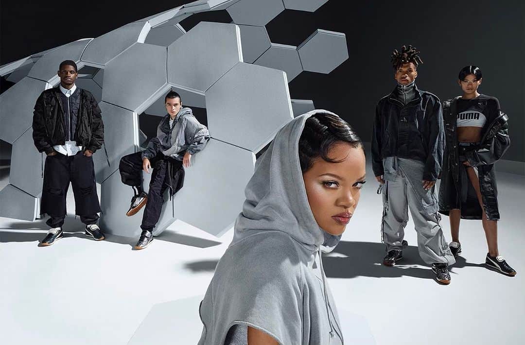 プーマのインスタグラム：「We're ready. Are you?  September 15, 10am EST, on PUMA.com and selected retailers globally.   #FENTYxPUMA」