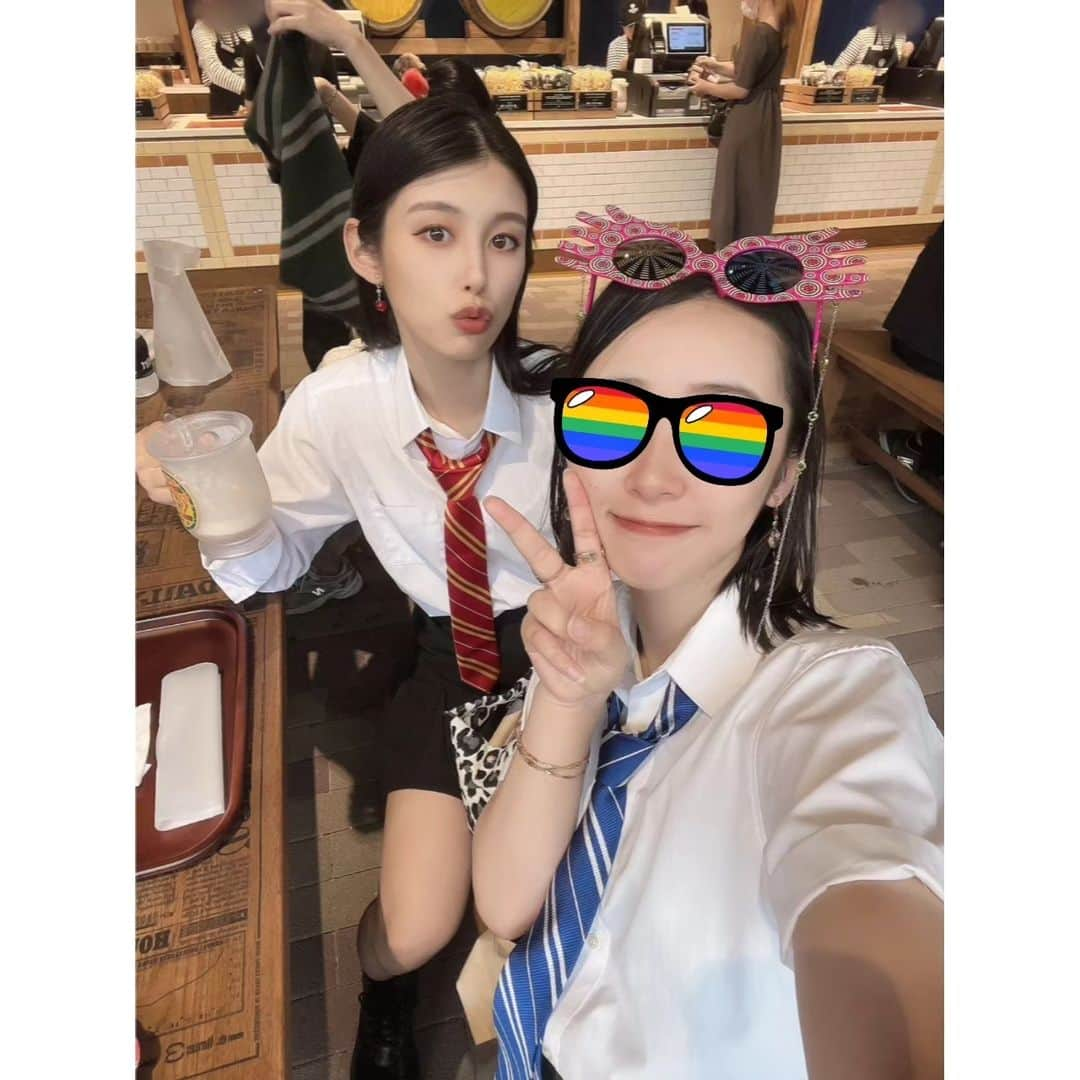 杉原枝利香さんのインスタグラム写真 - (杉原枝利香Instagram)「#🧙  初バタービールはすごく好みの味でした😋♡ やっとバタービールでおひげできたー！  #ハリポタツアー #HarryPotter #ハリーポッター #ハリーポッタースタジオツアー #バタービール #fashion #fashiongram ------------------------ #photoshoot #photo #outfit #ootdfashion #ootd #followme #シードルアンバサダー #横須賀アピールグラマー #りンご #杉原枝利香 #actress #model #ambassador #🍎」9月15日 11時59分 - erikasugihara