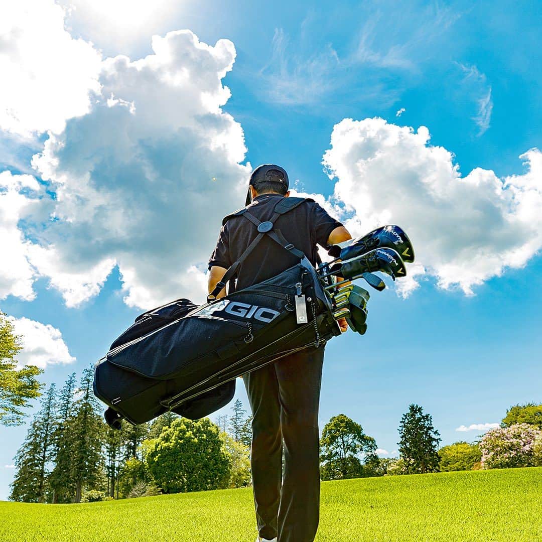 キャロウェイゴルフ（Callaway Golf）さんのインスタグラム写真 - (キャロウェイゴルフ（Callaway Golf）Instagram)「今日はバッグブランド「OGIO」の新作ゴルフバッグのご紹介です！   昨年も大好評だった、ウッドとアイアンで色分けさらた8つの枠を持つ「OGIO WOODE HYBRID」のニューデザインが登場です。   バナナ柄やドーナツ柄など、他のゴルフバッグでは見たことないユニークな柄の展開にもご注目ください！ . . . #キャロウェイ #OGIO #オジオ #ゴルフバッグ #キャディバッグ #本日発売」9月15日 12時18分 - callawaygolf_japan