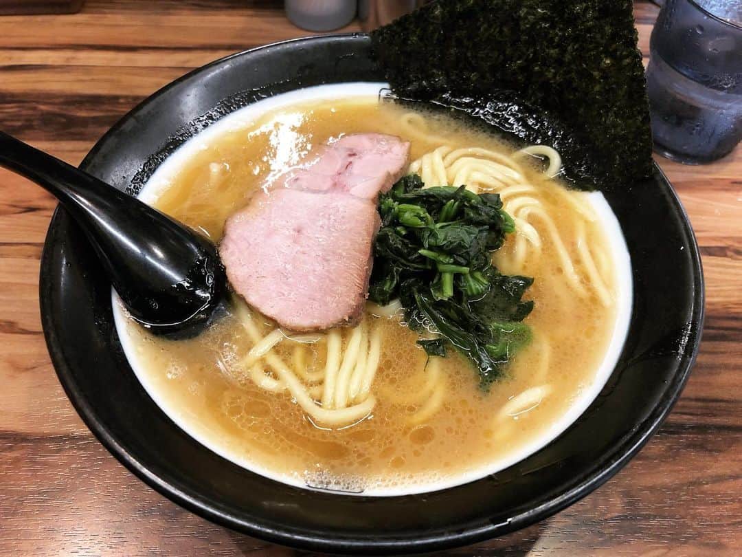 のインスタグラム：「#ニューアコ に行けない寂しさを#誠屋 で紛らすんだね🥲」