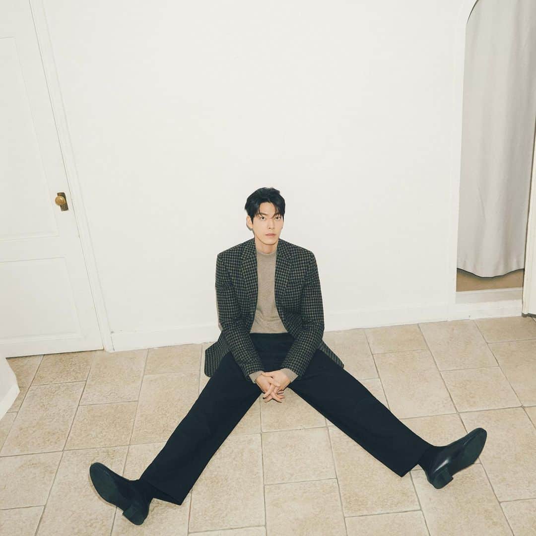 キム・ウビンさんのインスタグラム写真 - (キム・ウビンInstagram)「@fahrenheit.official ⚪️」9月15日 12時31分 - ____kimwoobin