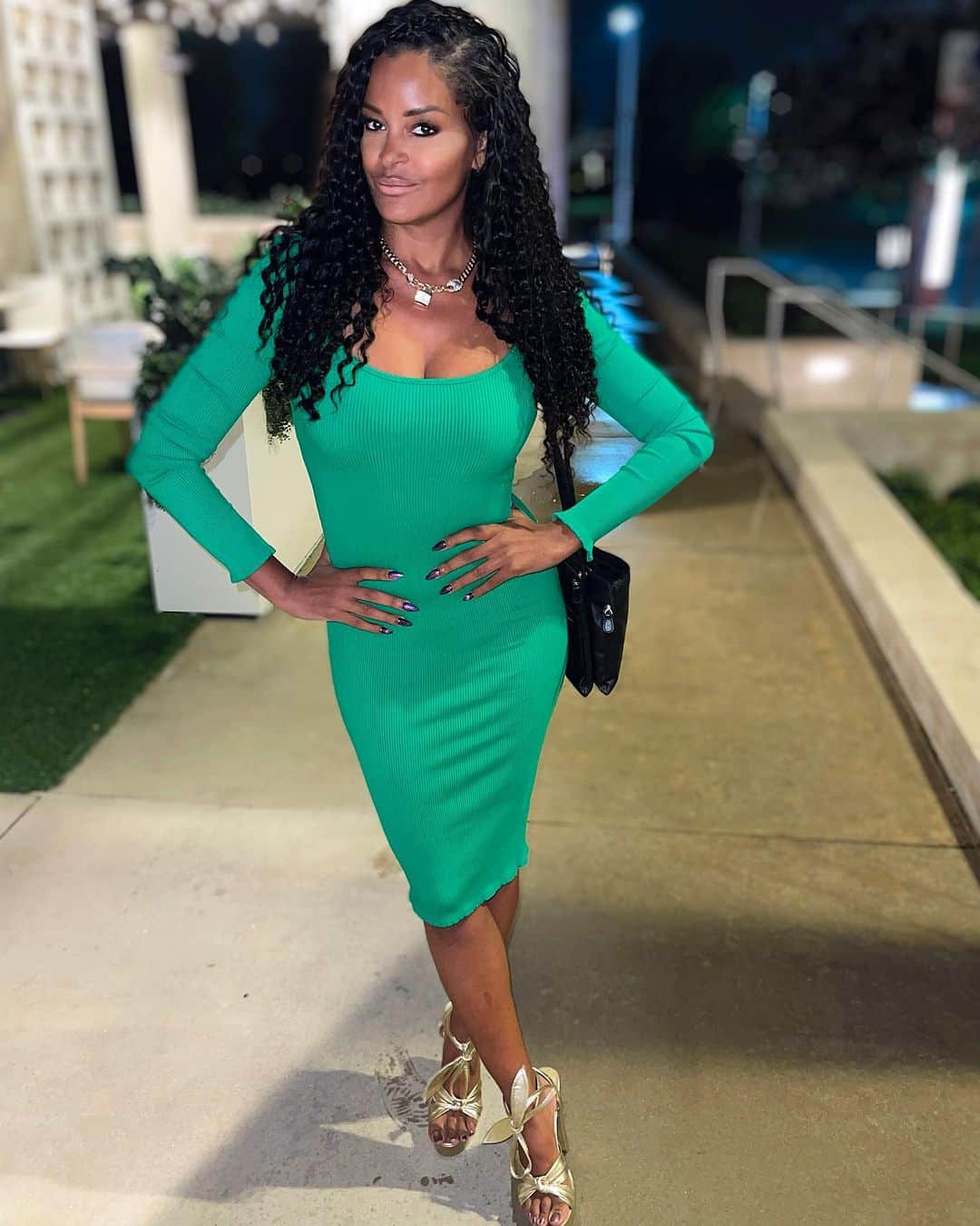 クラウディア・ジョーダンのインスタグラム：「Last night in Dallas…. Def was a vibe! 💚」