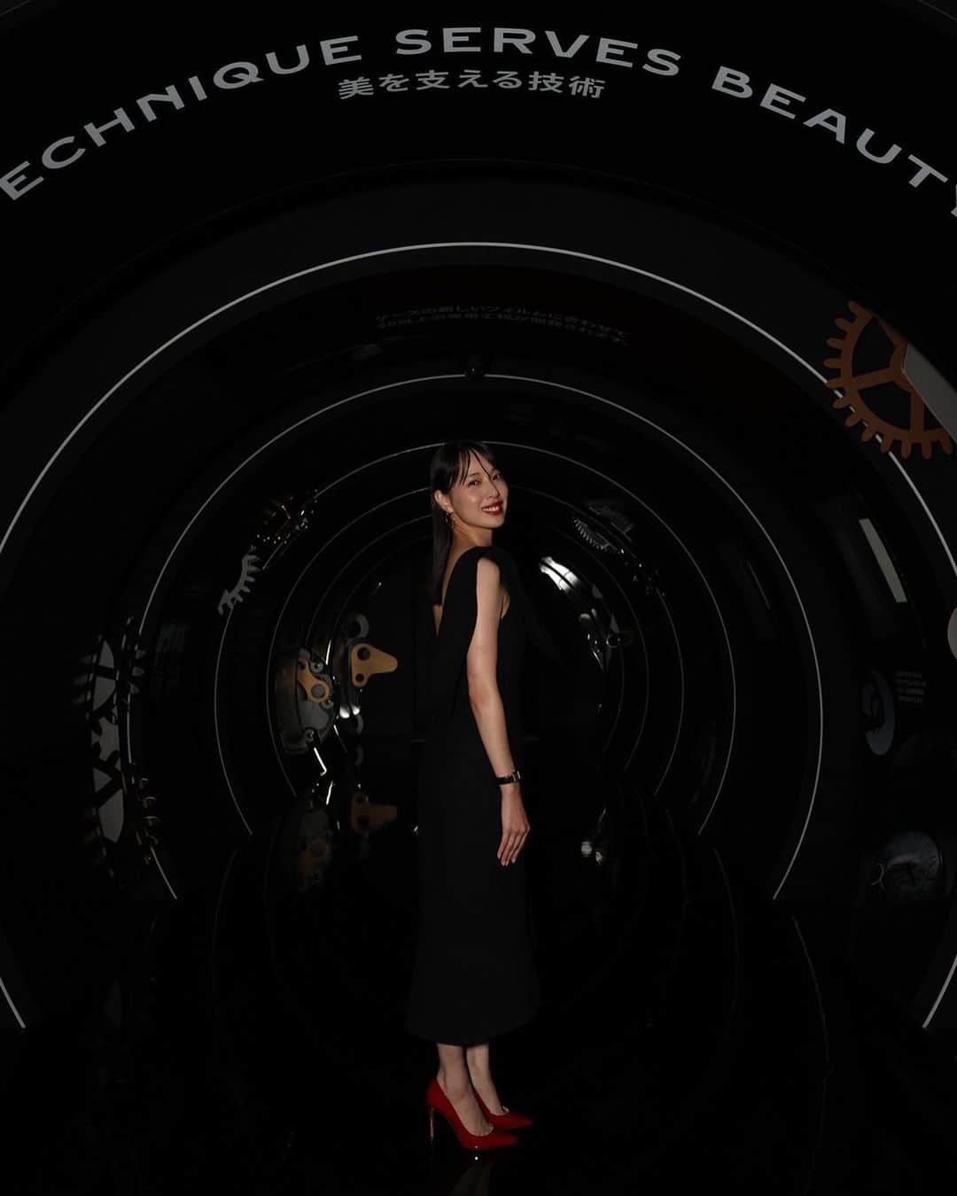 戸田恵梨香さんのインスタグラム写真 - (戸田恵梨香Instagram)「昨日は@cartier のイベントでした ほんっとに素晴らしい会場で エリア毎にとても深く、強いこだわりを感じられ、ファンにとってはたまらない時間でした ありがとうございました❤️  @cartier  #TimeUnlimited #CartierWatchCommunity #CartierTokyo」9月15日 12時28分 - toda_erika.official