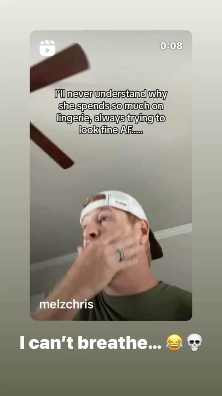 タラジ・P・ヘンソンのインスタグラム：「Goodnight!!! 😩😩😩🤣🤣🤣🤣🤣🤣」