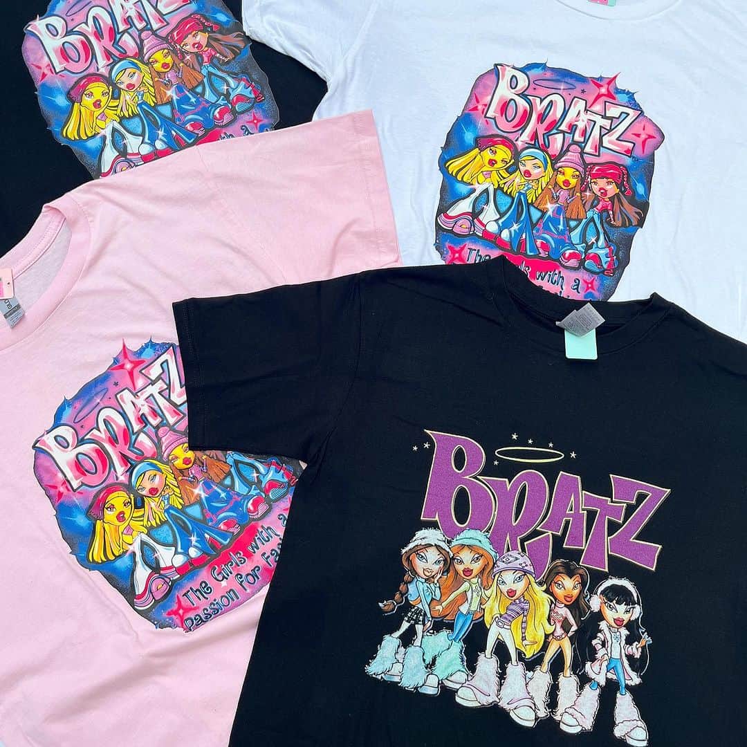 おもちゃやSPIRALのインスタグラム：「BRATZ Tshirt 沢山入荷しました🫶🏻」