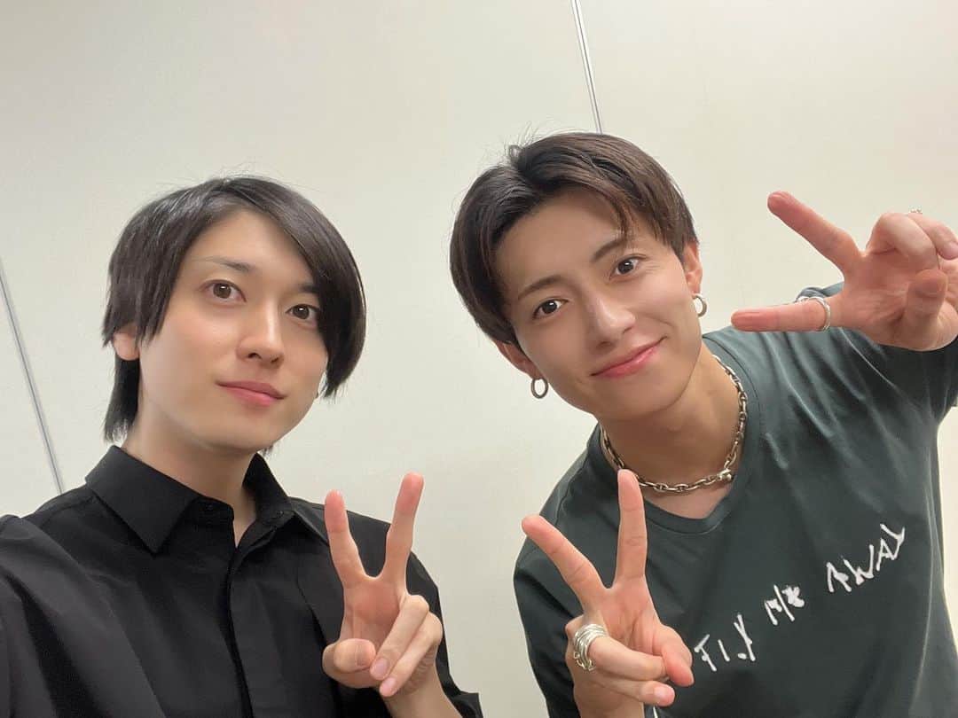 山本一慶のインスタグラム：「「窯変 源氏物語-夕顔-」  本日から本番です✨✨✨  みなさんぜひ！ 劇場にお越し下さい✌️」