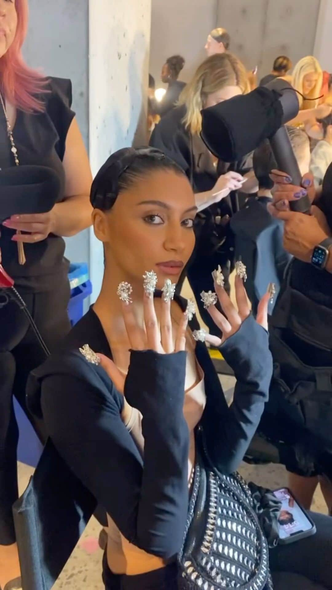 Nylon Magazineのインスタグラム：「A peek inside the last day of NYFW’s Fall 2023 season — from @luar to @puppetsandpuppets, @headofstate_ and more.」