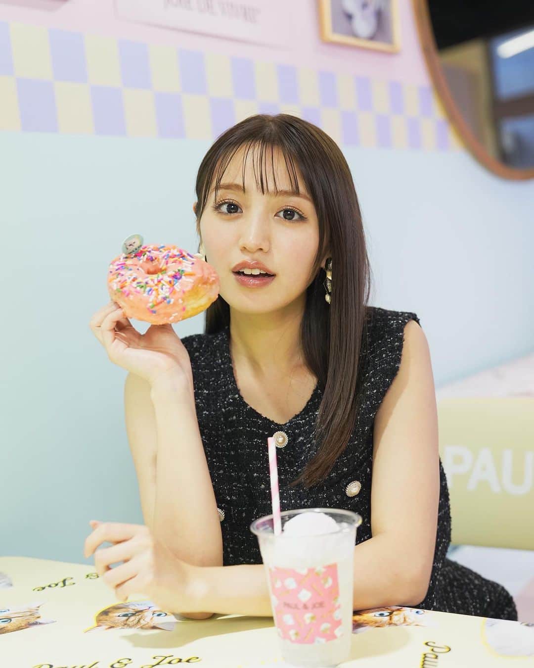 のインスタグラム：「・Paul＆Joeボーテが期間限定で原宿に🍩  レトロキュートな世界観のPOPUPストア PAUL＆JOE DINERがオープンしてます💕 猫ちゃんたくさんで可愛かったの♡ 9/15-24までです♡是非〜  @paulandjoe_beaute  #PJダイナー #pr」