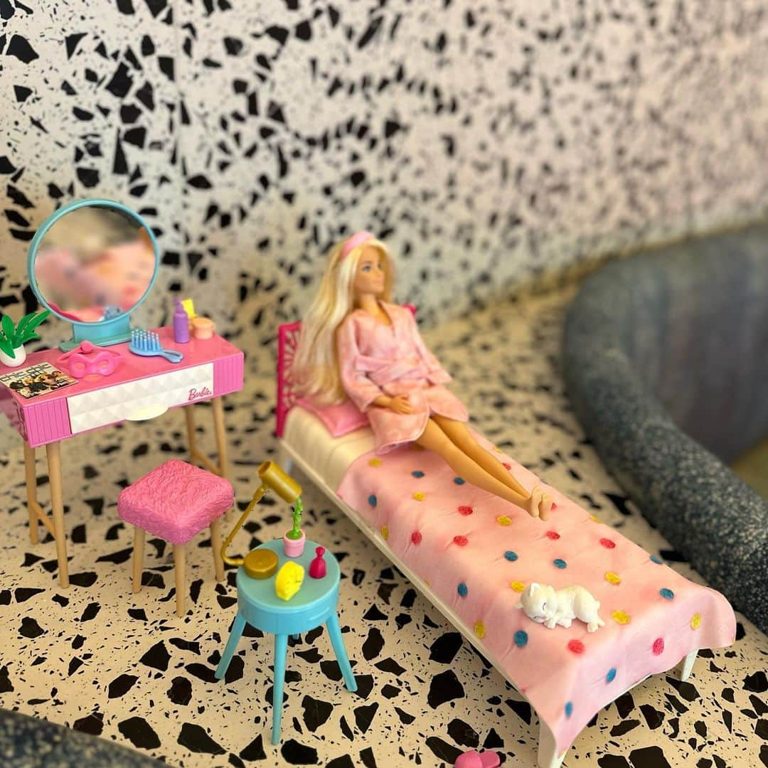 星那美月さんのインスタグラム写真 - (星那美月Instagram)「大阪の美女とかわい子ちゃんと念願のBarbieのアフタヌーンティー食べに行ってきた🎀ちゃんとバービーみたいなワンピース着たのにヒールが苦手な私はフラットシューズ履いていったからへんてこバービー👠w美味しかった🧁🥹」9月15日 13時58分 - mitsukihoshina