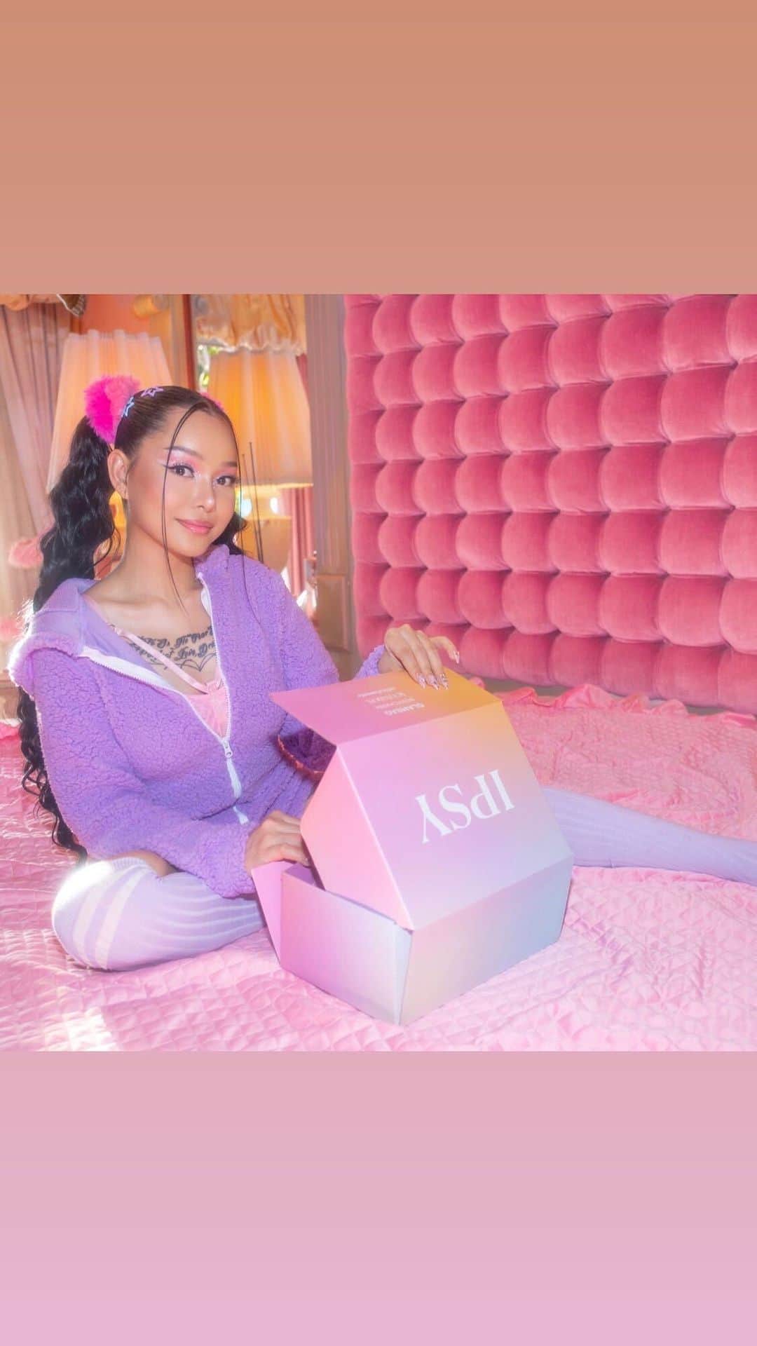 ipsyのインスタグラム：「We’ve got a crush on @bellapoarch 💖 Did you catch us in her iconic new music video with @lauvsongs? #IPSY」
