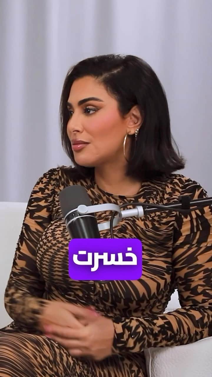 Huda Kattanのインスタグラム：「هدى بيوتي ومنى قطان 🖤 HUDABEAUTY & MONA KATTAN  - ترقبوا يوم الأحد الساعة ٥:٠٠ مساءً الحلقة الاخيرة من ستارز بودكاست الموسم الاول  مع ضيوف مميزين جداً و قريبين للقلب في حديث ممتع و مفيد جداً وبيكون ختامُها مسك ان شاء الله 🪄🖤」