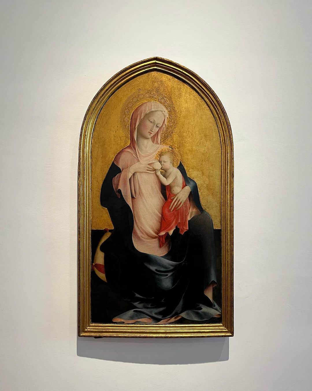 アンディー・トレスさんのインスタグラム写真 - (アンディー・トレスInstagram)「Uffizi again because The birth of Venus always brings tears to my eyes 🤍 #florence #uffizi」9月16日 1時02分 - stylescrapbook