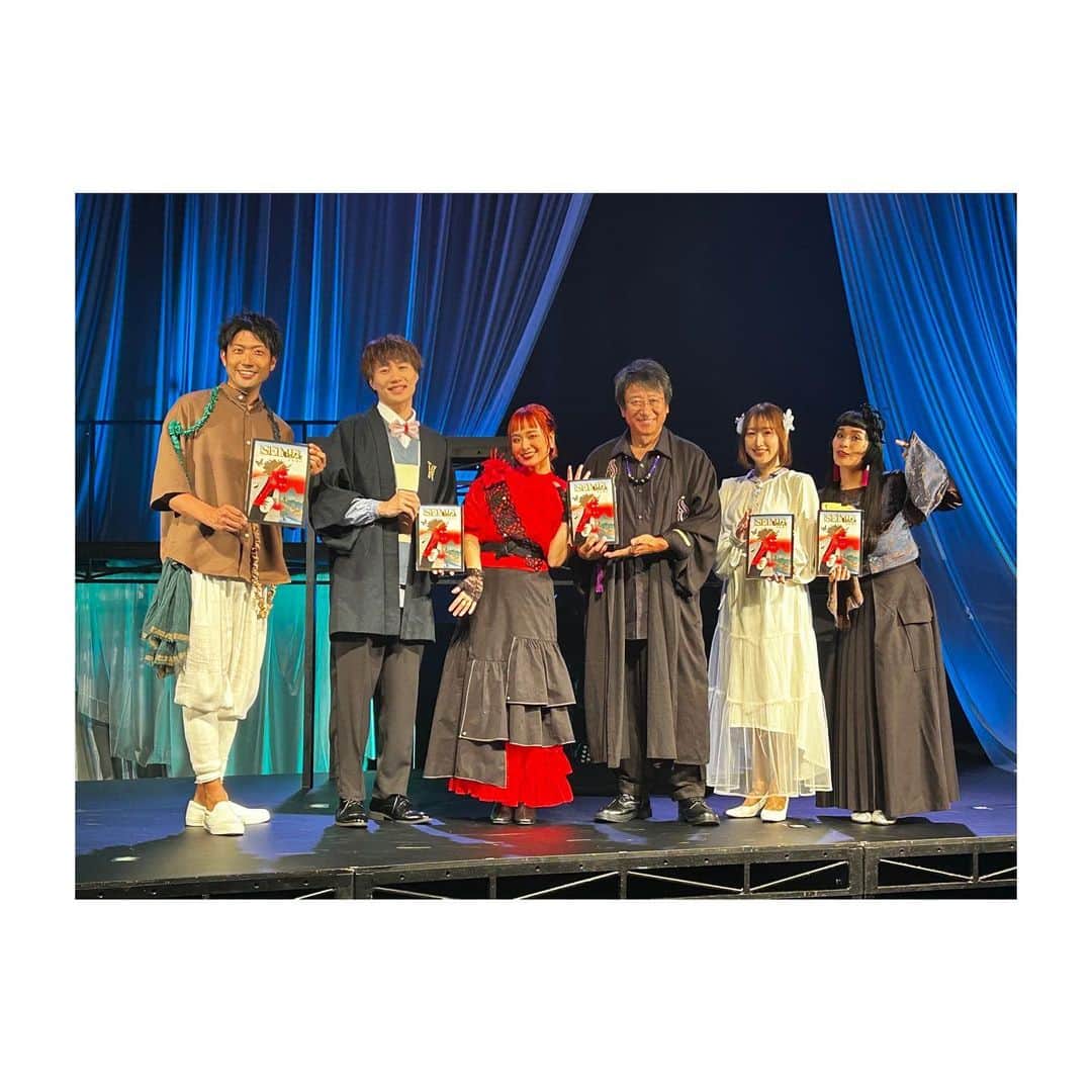 五十嵐裕美のインスタグラム：「幽玄朗読舞「SEIMEI 鬼と人と～安達ヶ原より～」 本日昼の部に参加させて頂きました！ 稽古の時からとても良い空気感のメンバーで、とても楽しい時間でした✨ 井上和彦さん、チャラン・ポ・ランタンさんもとても優しくて、もっとお話したかったです！ いらしてくださった皆さん、配信観て下さった皆さん、感想もありがとうございました！」