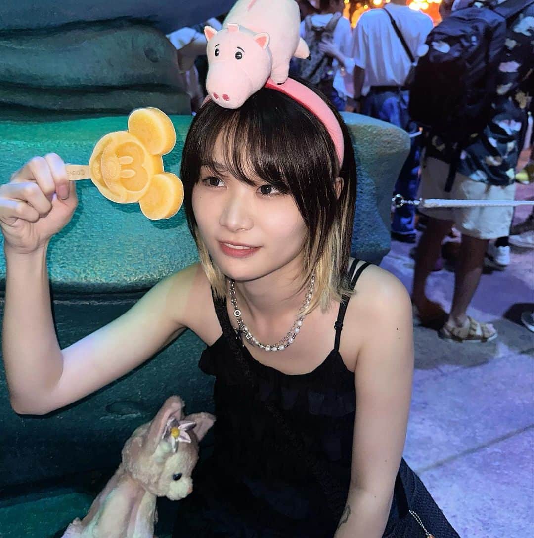 根本朱里のインスタグラム：「しぬ」