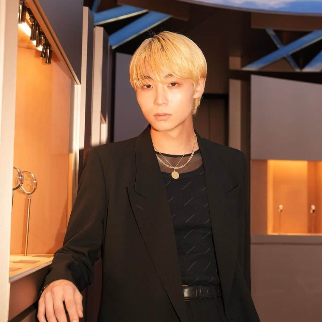 八村倫太郎（WATWING）さんのインスタグラム写真 - (八村倫太郎（WATWING）Instagram)「Cartierの歴史に触れられる素敵な空間でした。きいちゃんありがとう☺️ @_kiita_0130_  @cartier #TimeUnlimited #CartierWatchCommunity #CartierTokyo」9月15日 23時58分 - rintaro_watwing