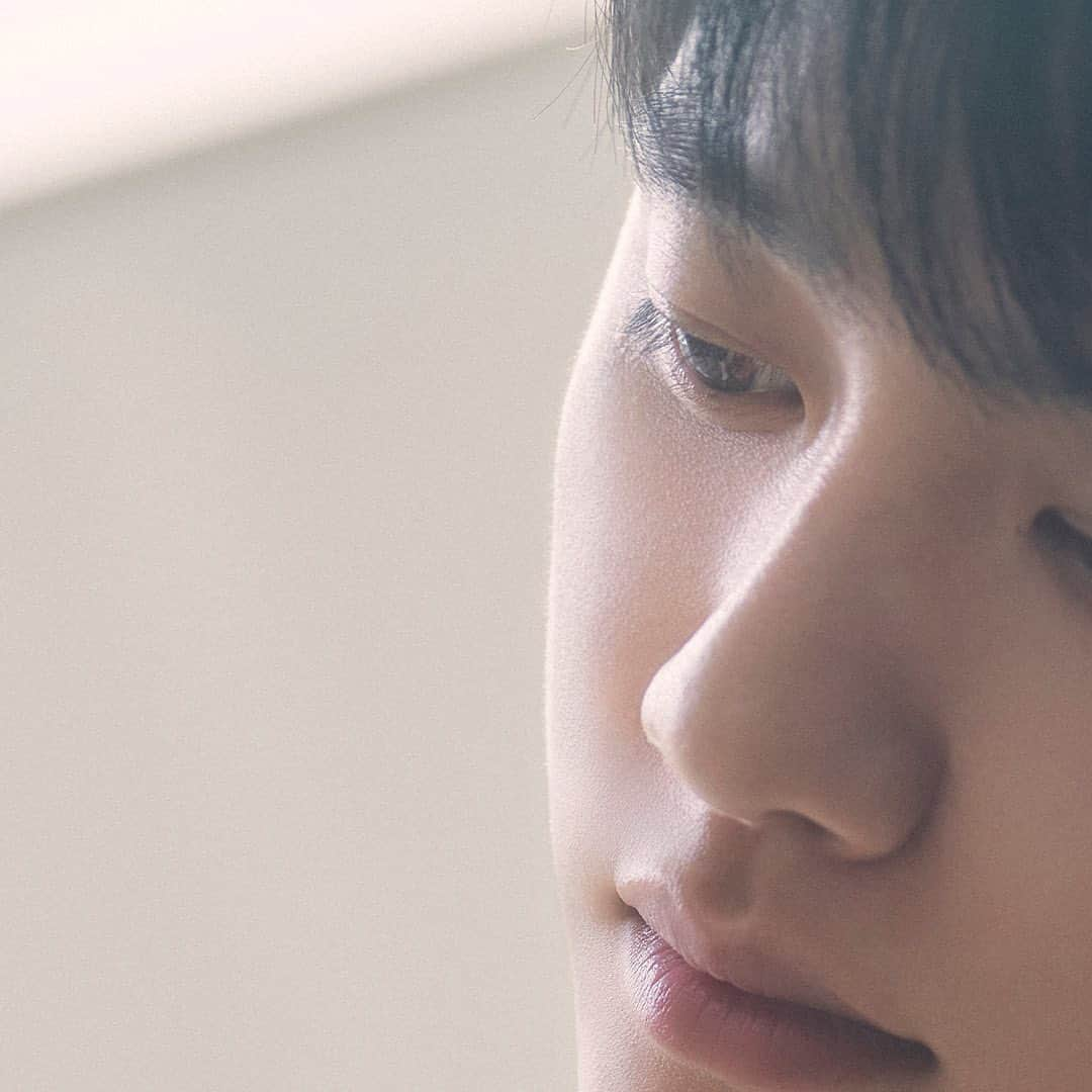 EXOさんのインスタグラム写真 - (EXOInstagram)「D.O. 디오 '기대' Teaser Image #Somebody MV  【D.O. 디오 The 2nd Mini Album '기대'】 ➫ 2023.09.18 6PM (KST)  Album pre-order ➫ https://do.lnk.to/the2ndmini  #DO(D.O.) #디오 @d.o.hkyungsoo  #EXO #엑소 #weareoneEXO  #기대 #디오_기대」9月16日 0時01分 - weareone.exo