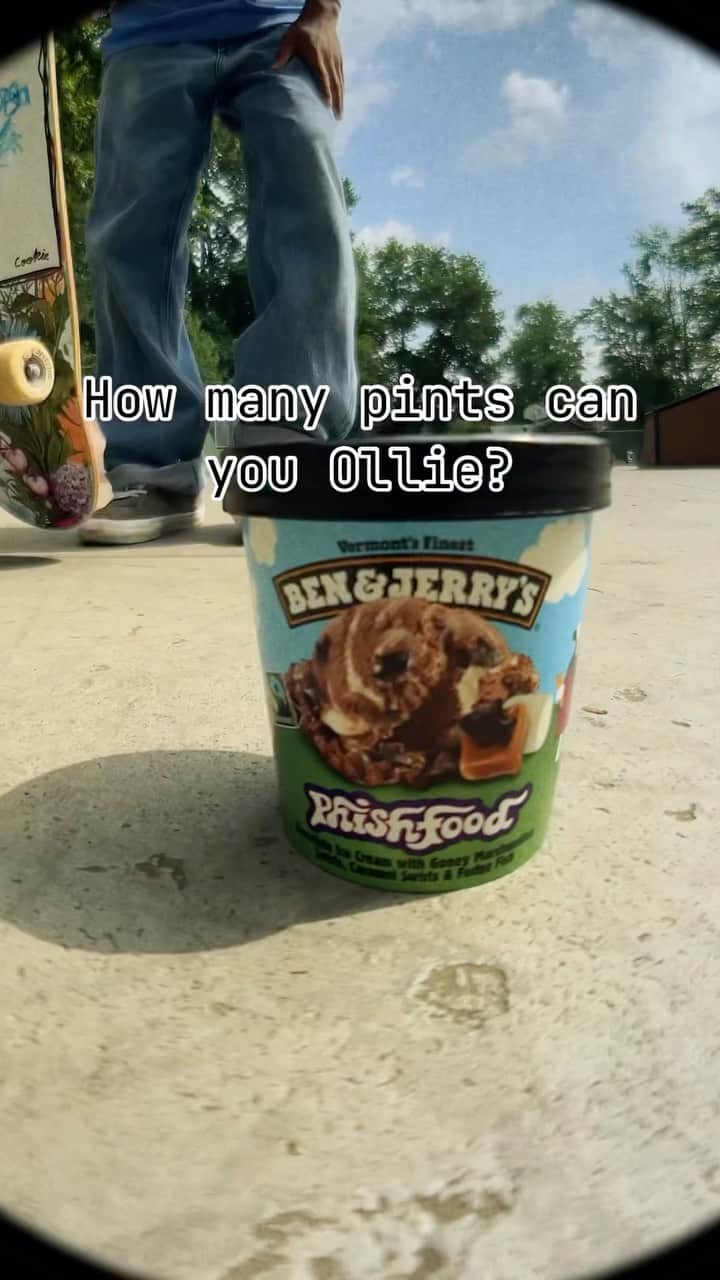 のインスタグラム：「Your turn. #benandjerrys #howmanypintscanyouollie #skateboarding #skatetricks」