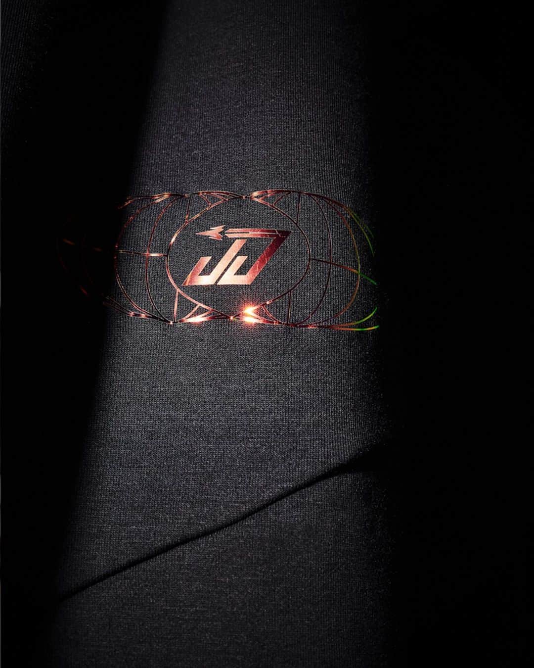 Under Armourさんのインスタグラム写真 - (Under ArmourInstagram)「'The Jet' is unstoppable ✈️ Check the look @jjettas2 wore to #ProtectThisHouse 👀🔥」9月16日 0時03分 - underarmour