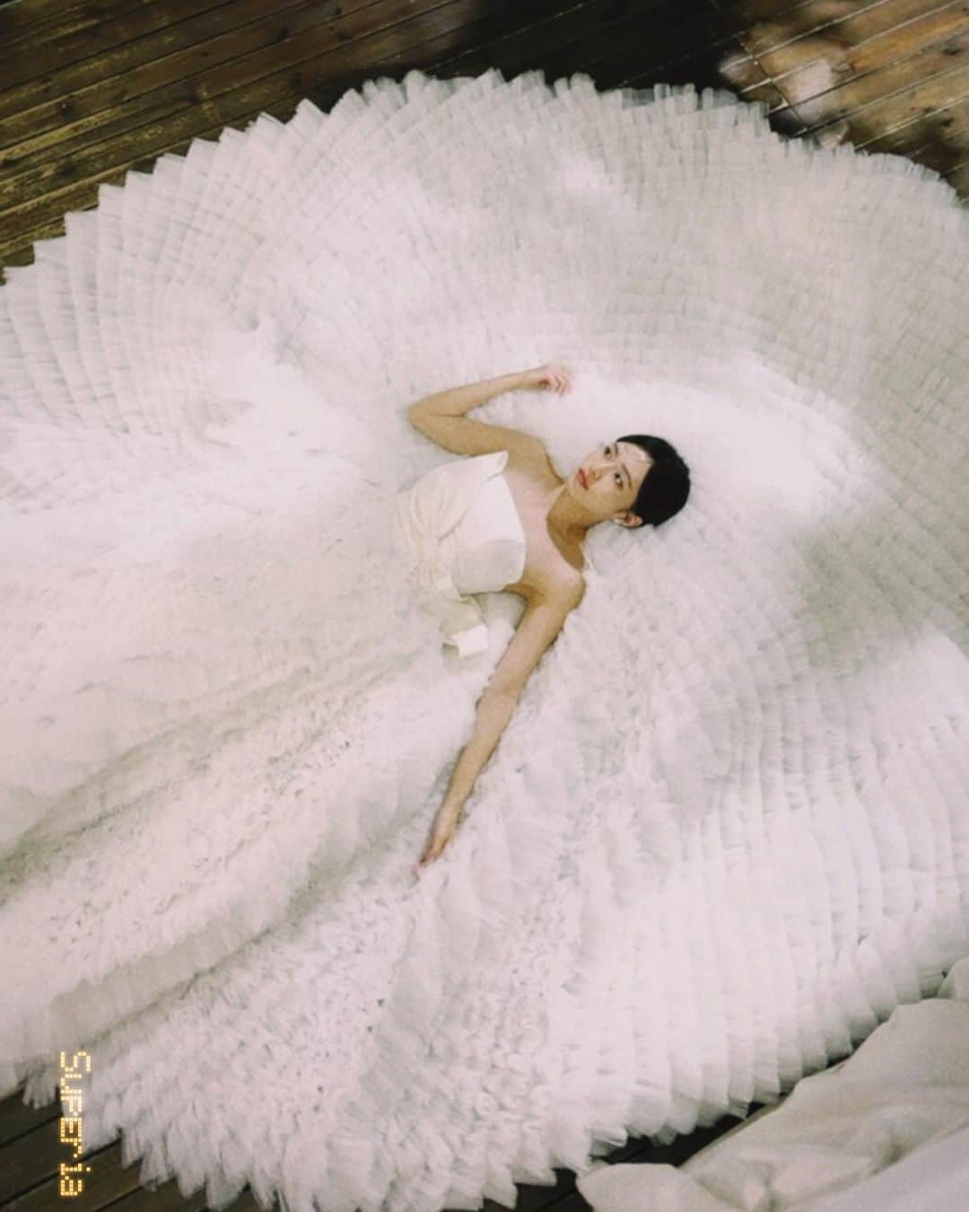 Dewi Chienのインスタグラム：「👀婚禮倒數9天⋯開始感到焦慮了正常嗎？  #大衛婚禮紀錄」