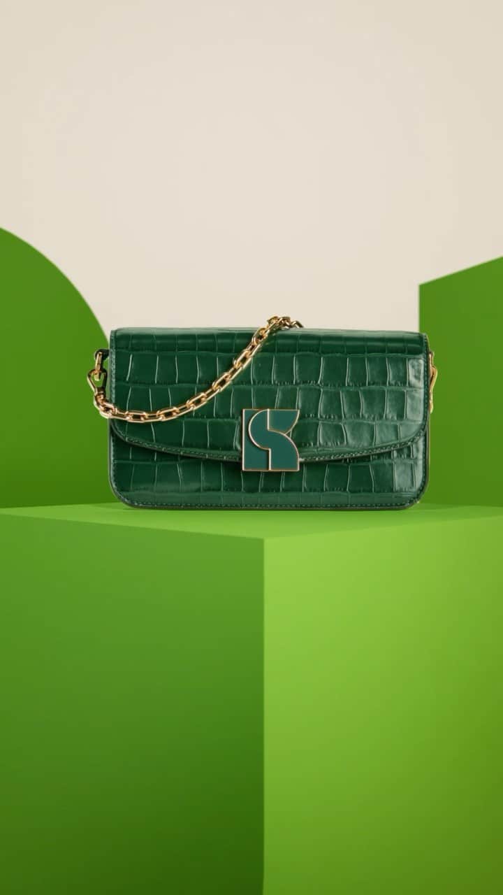 ケイト・スペードのインスタグラム：「Of course our Dakota gets the green light. #katespadeny #katespadenydakota」